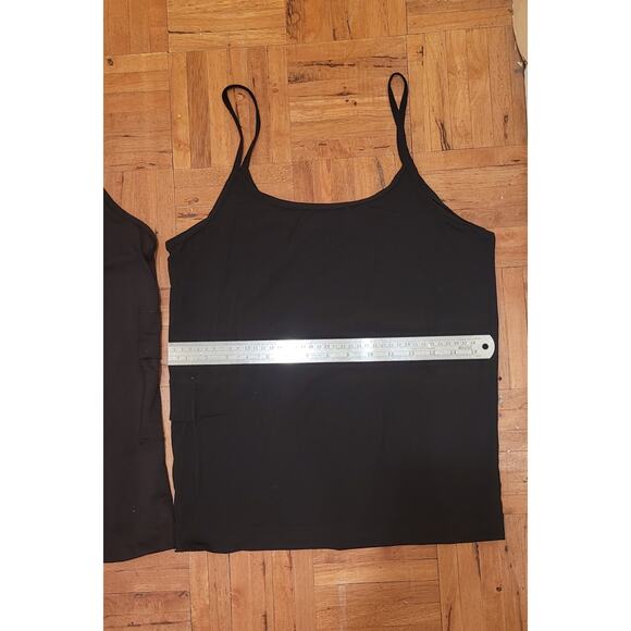 Lot of 2 Revel black tank tops Size LARGE w pockets for small items keys cards - Picture 3 of 9
